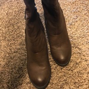 Brown lace up back boots